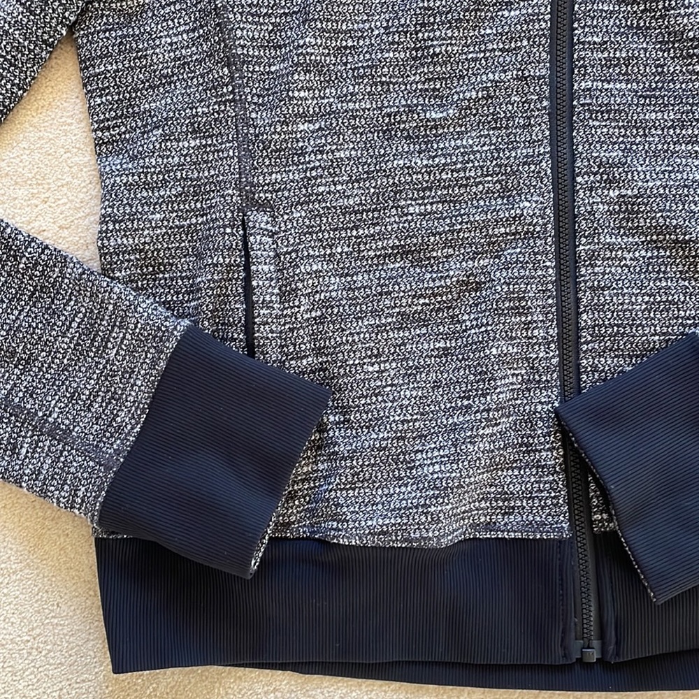Lululemon jacket - Picture 3 of 5
